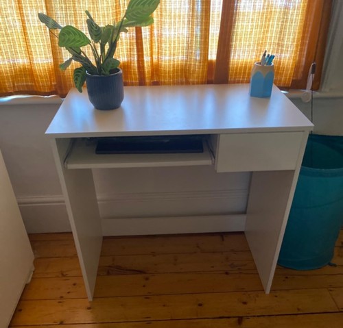 Small computer desk white - computer,
